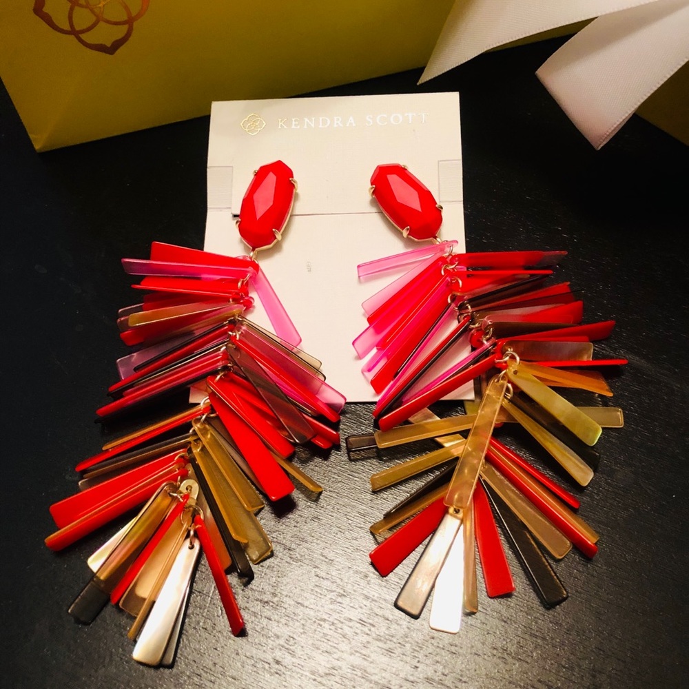 NWT Gorgeous Kendra Scott Justyne in red tones.❤️ - Picture 3 of 6